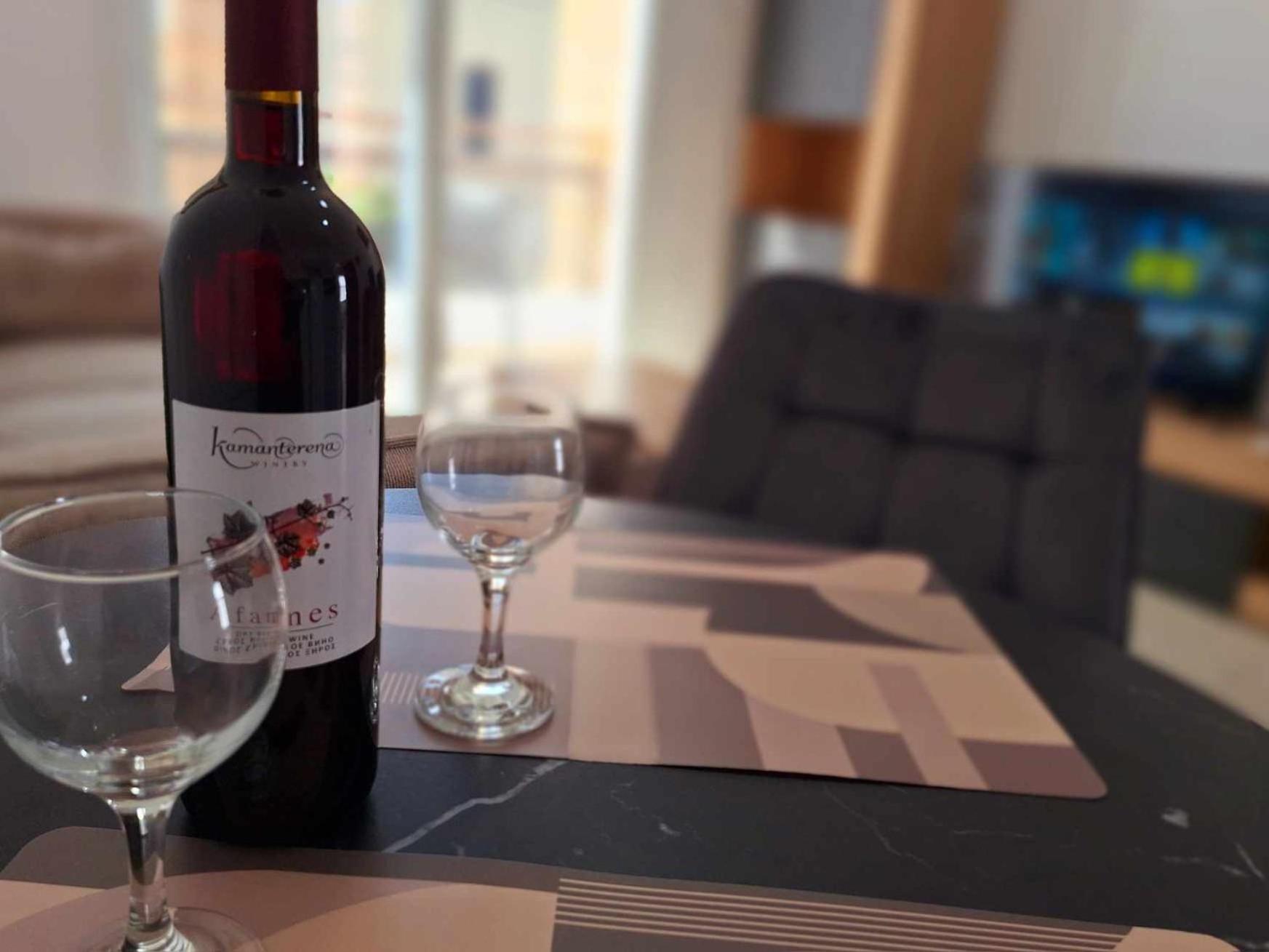 Stylish Apt Kato Paphos Close To Beach & Vibrant Harbor Life エクステリア 写真