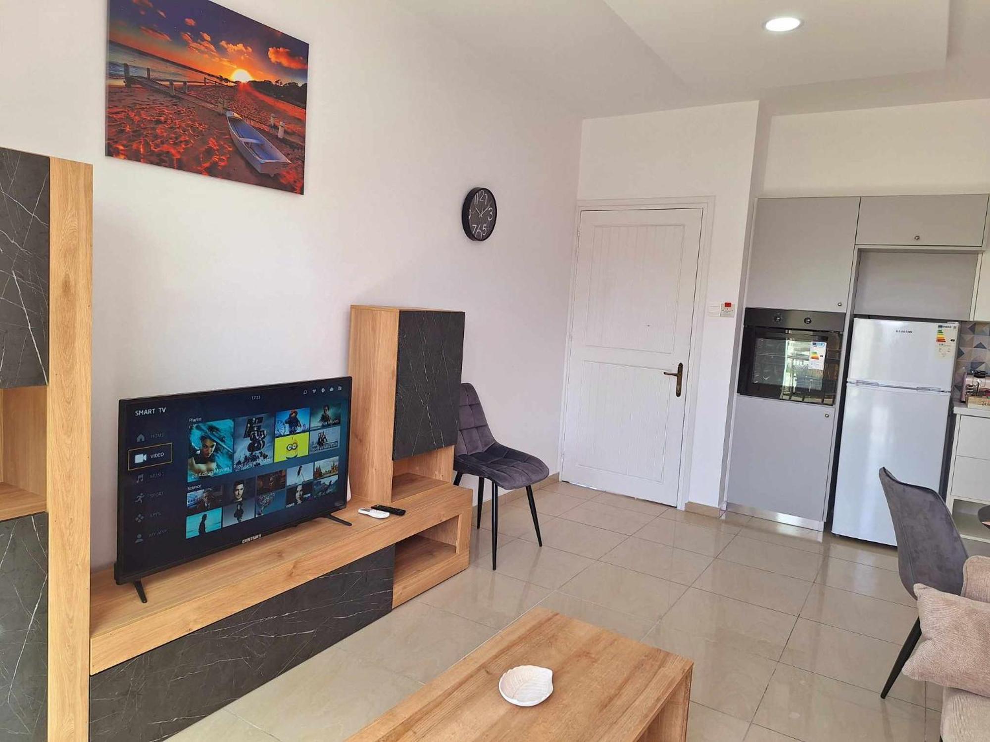 Stylish Apt Kato Paphos Close To Beach & Vibrant Harbor Life エクステリア 写真
